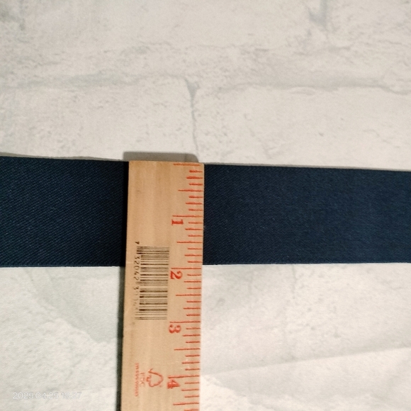 Unbranded Women's 2" Wide Navy Belt with Double Gold Buckle Stretchy Retro 90s - Picture 7 of 8